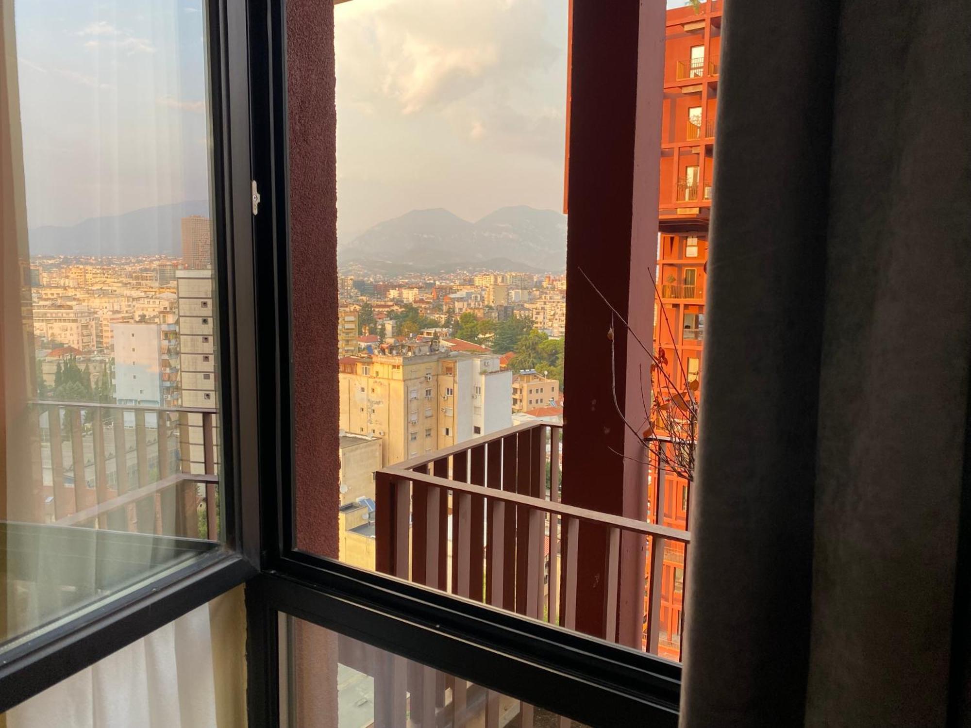 Dream In Tirana Apartment Bagian luar foto